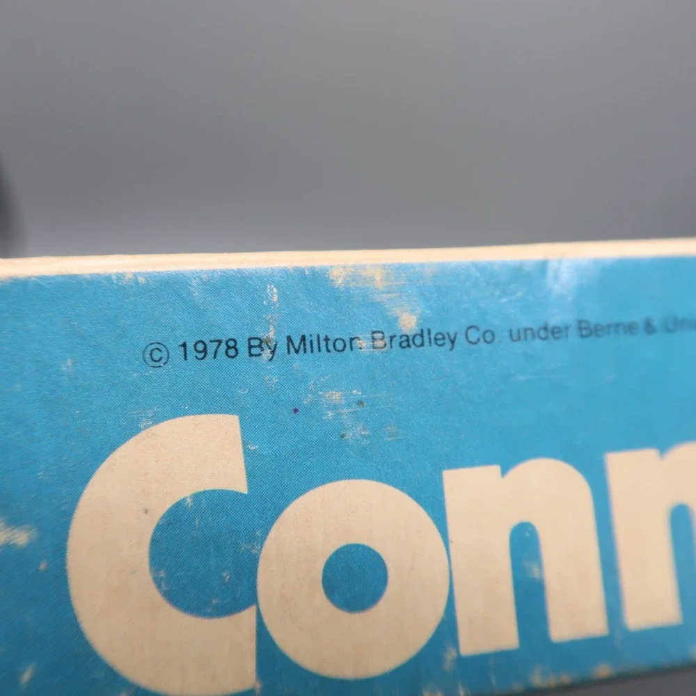 Vintage Connect Four Complete Milton Bradley 1978 Kids Children's Game #4430